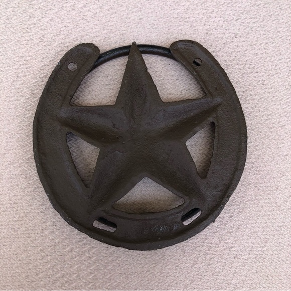 Horseshoe With Lonestar Rustic Cast Iron Barn Style Bath Towel Ring Home Office - Picture 4 of 8